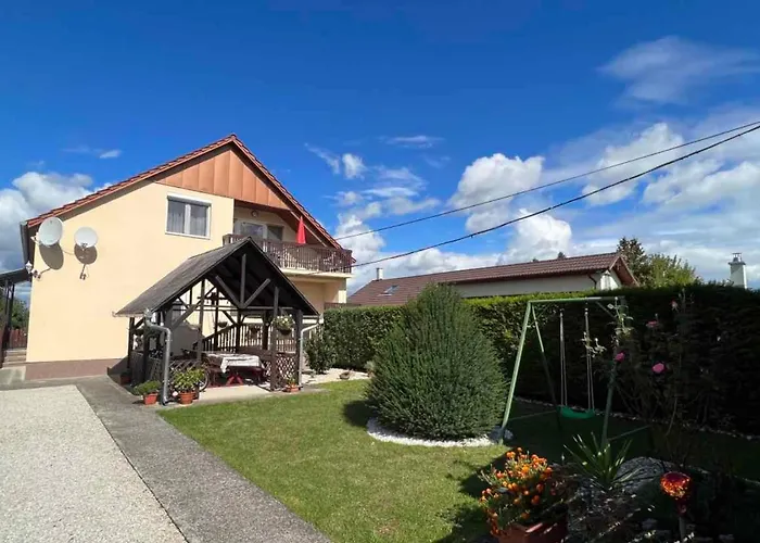 In - Balaton 18061 아파트 Balatonberény